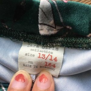 Zara Bottoms - Zara Velvet Flora Patterned Leggings Zara Bottoms - Zara Velvet Flora Patterned Leggings